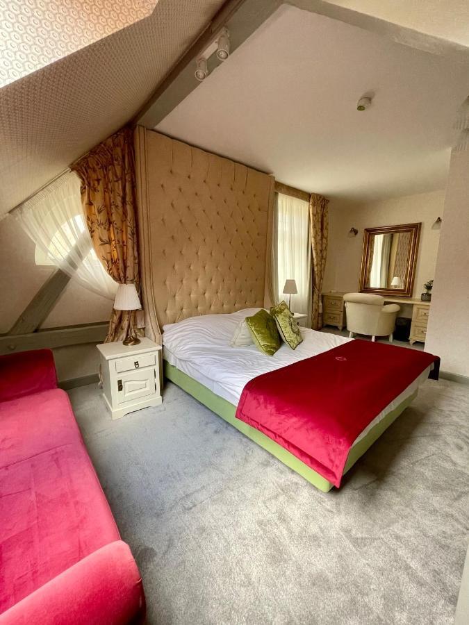 Dworek Romanowski Sulowo  Extérieur photo