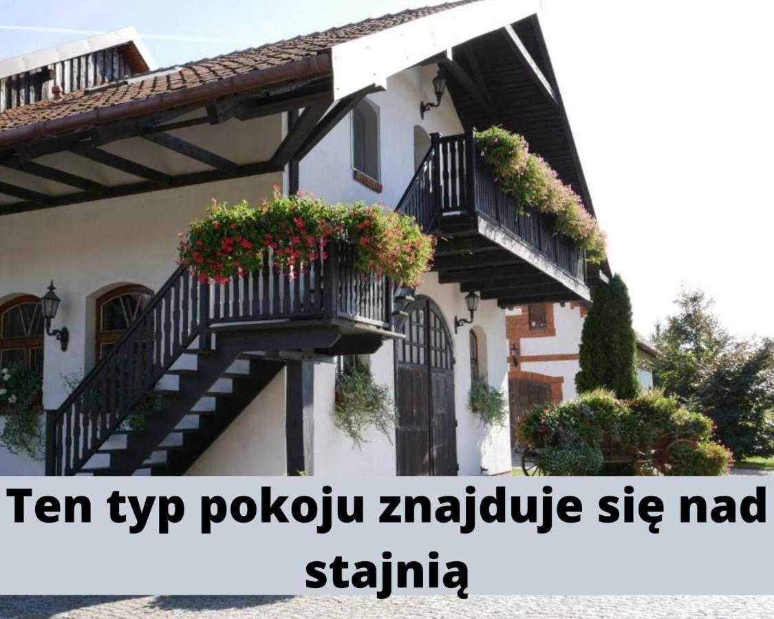 Dworek Romanowski Sulowo  Extérieur photo